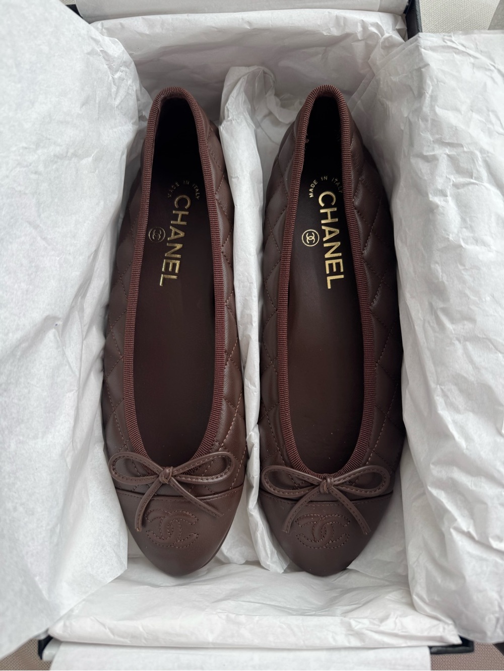 CHANEL Brown Quilted Leather Ballet Flats with CC Logo - Picture 2 of 2
